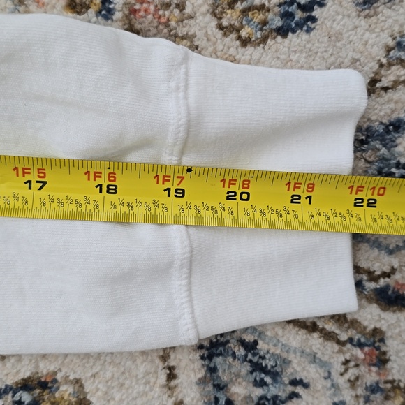 LEVI'S BRAND SIGNATURE WOMENS LONG SLEEVES WHITE SWEATSHIRT LARGE - Picture 12 of 15